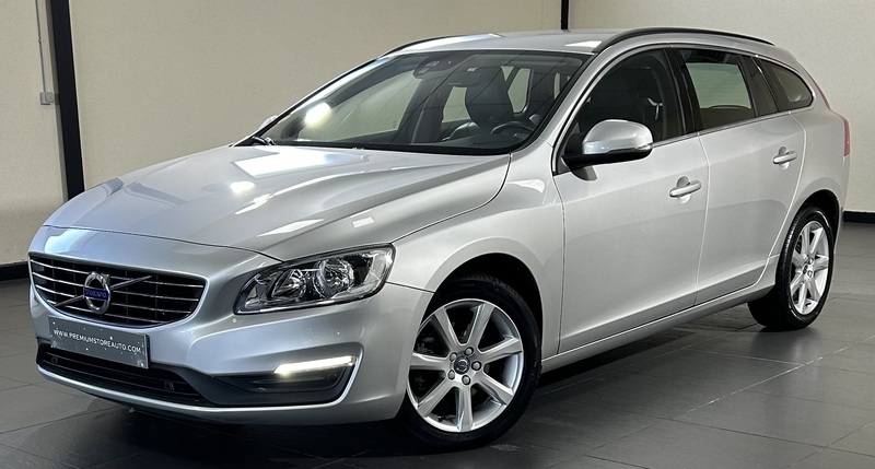 VOLVO V60 2.0 D2 120 AUTO MOMENTUM BUSINESS